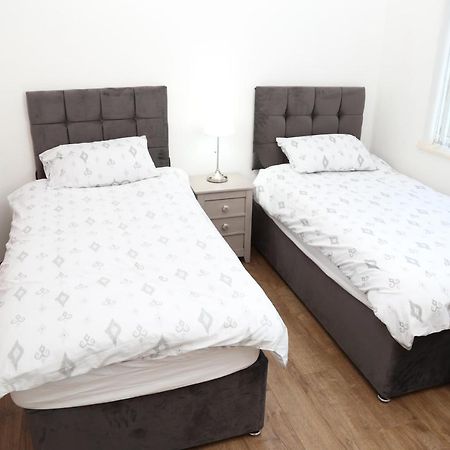 Cosy 3-Bed Bungalow Nec Airport Close To Amenities Birmingham Exterior photo