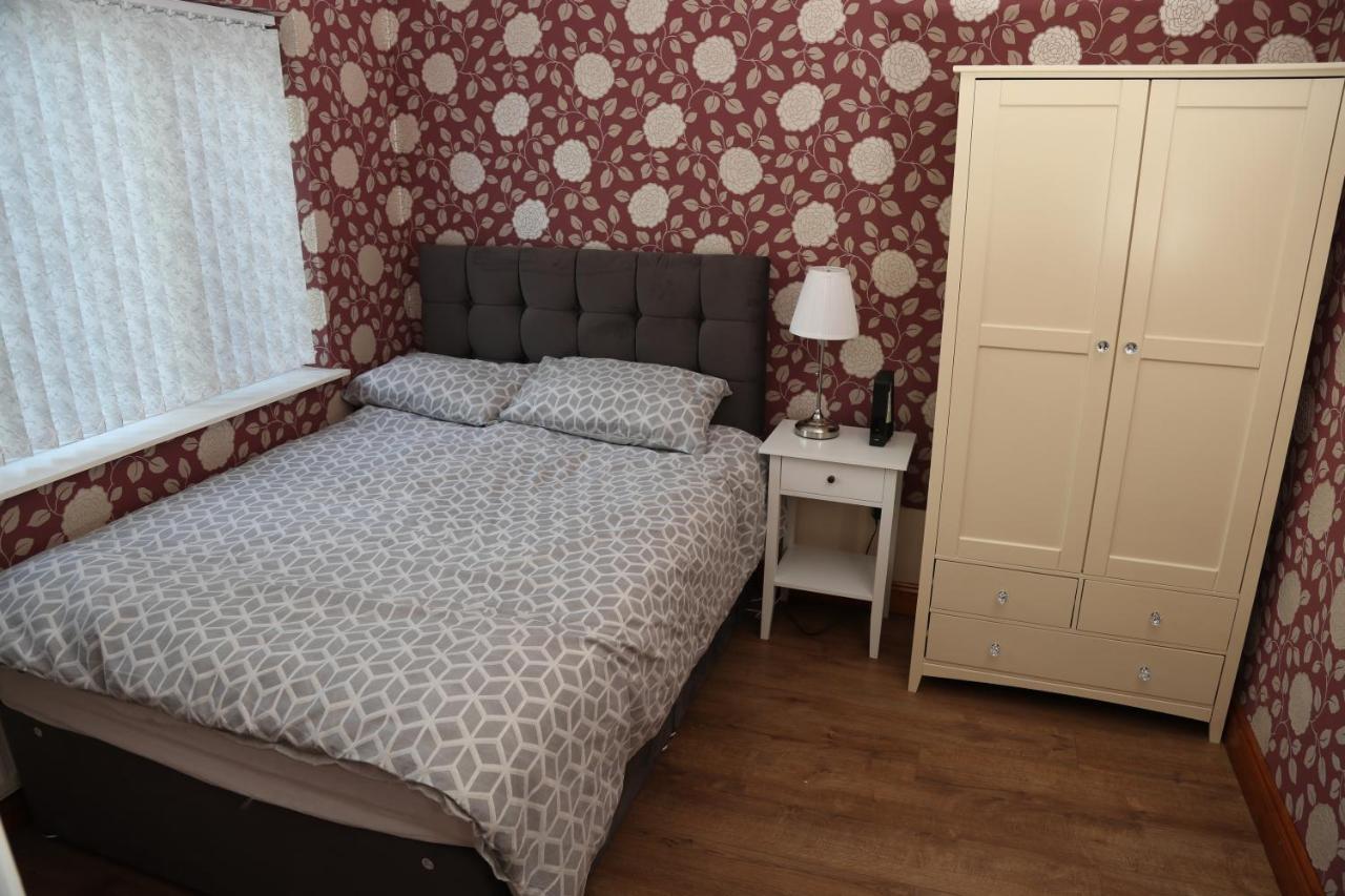 Cosy 3-Bed Bungalow Nec Airport Close To Amenities Birmingham Exterior photo