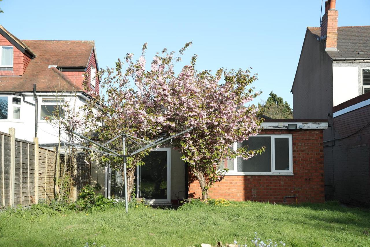 Cosy 3-Bed Bungalow Nec Airport Close To Amenities Birmingham Exterior photo
